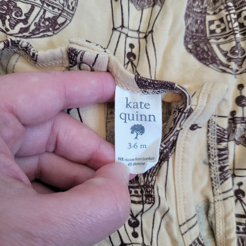 Kate‎ Quinn Bamboo Hot Air Ballon Print Onsie